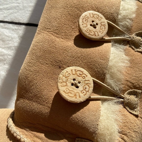 UGG Baily Button Triplet Boots - Picture 5 of 15